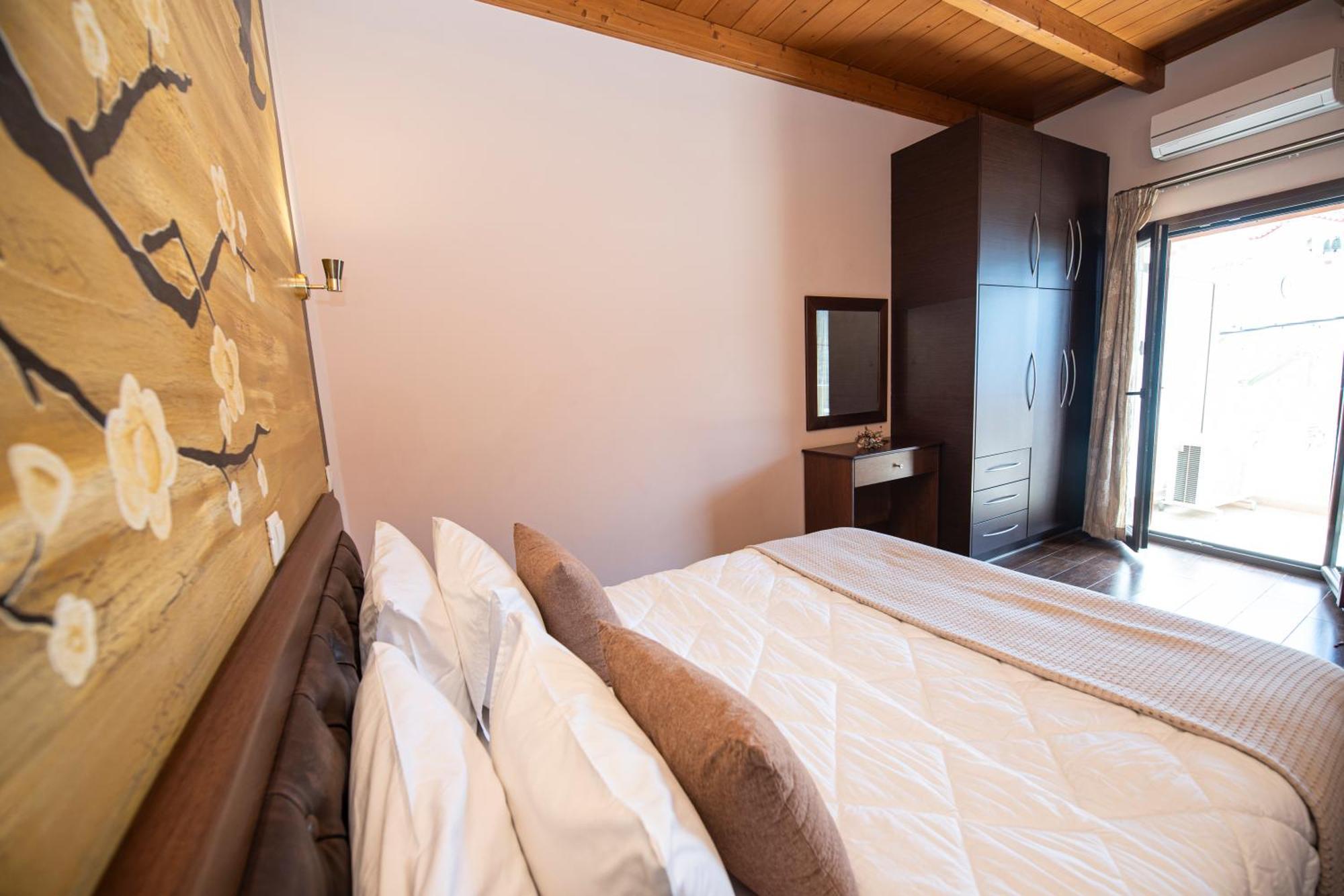 Ostrella Hotel - Luxury Rooms Мітікас Екстер'єр фото